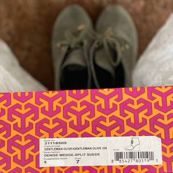 Tory Burch Denise Wedge Split Suede Booties Size 7 - Picture 7 of 7